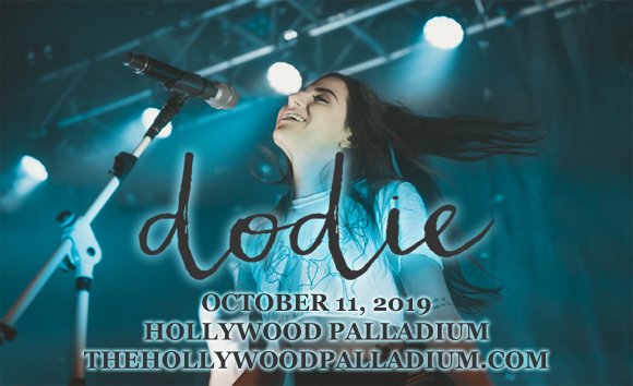 Dodie Clark at Hollywood Palladium