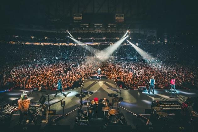 Guns N' Roses at Hollywood Palladium